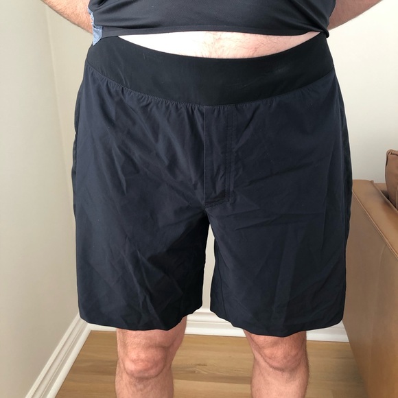 NEW On Running Lightweight Shorts -Black - Picture 7 of 10